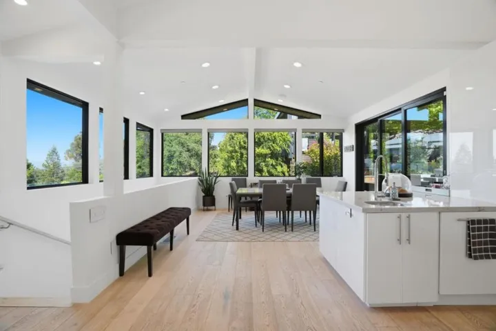 19288 Bainter Avenue, Saratoga, California 95070