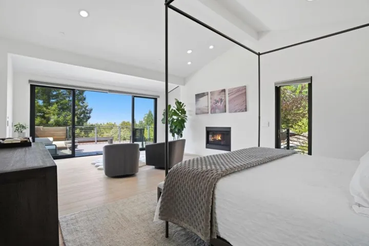 19288 Bainter Avenue, Saratoga, California 95070