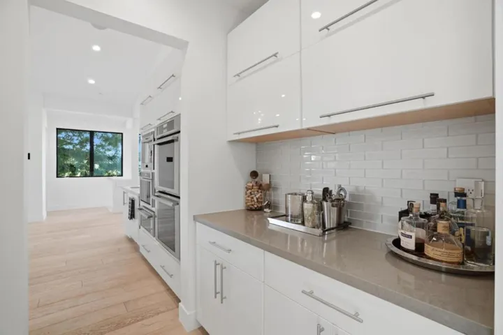 19288 Bainter Avenue, Saratoga, California 95070