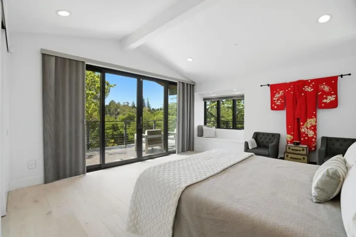 19288 Bainter Avenue, Saratoga, California 95070