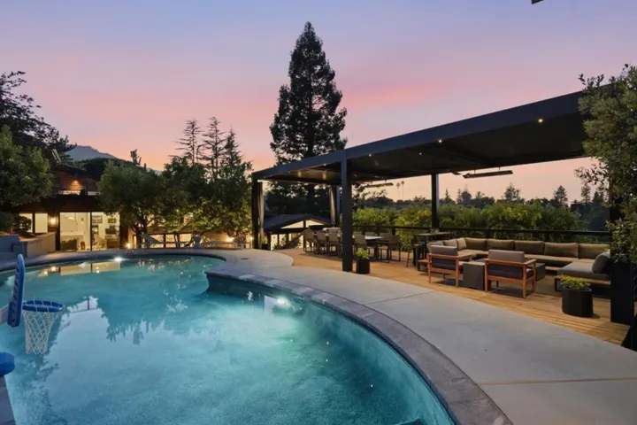 19288 Bainter Avenue, Saratoga, California 95070