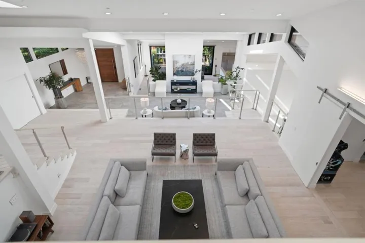 19288 Bainter Avenue, Saratoga, California 95070