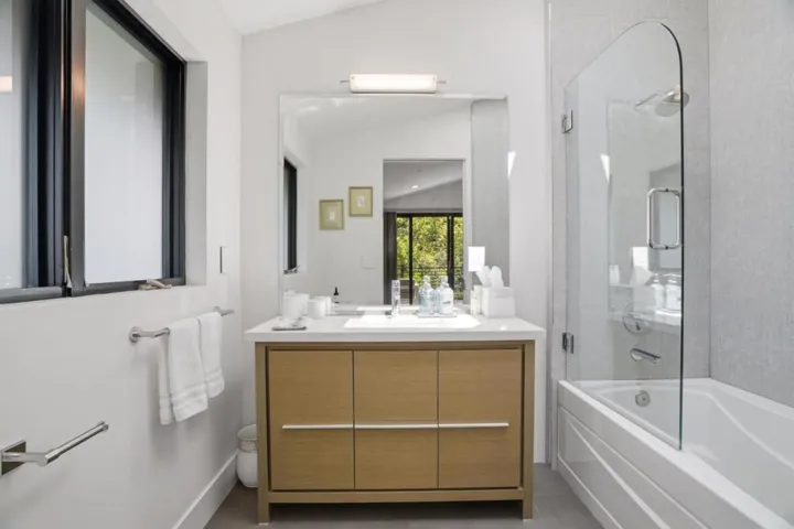 19288 Bainter Avenue, Saratoga, California 95070