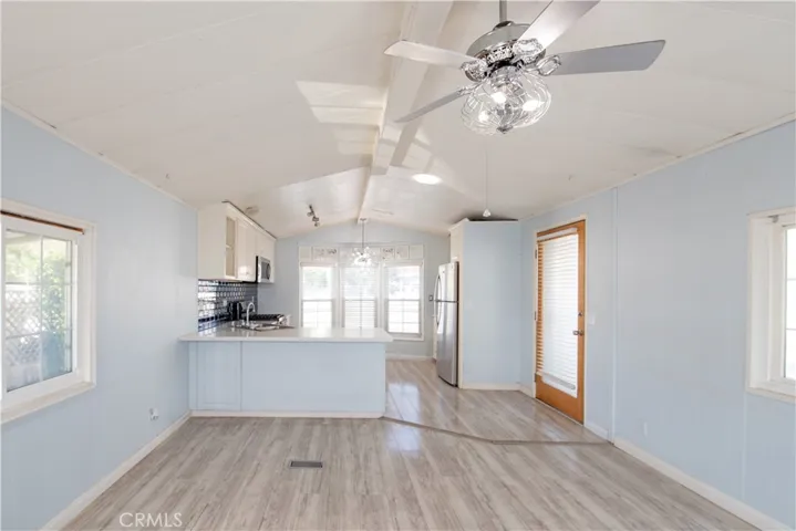 198 Skyline Drive 68, Thousand Oaks, California 91362