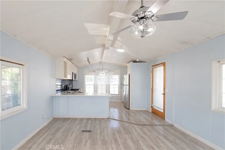 198 Skyline Drive 68, Thousand Oaks, California 91362