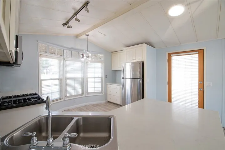 198 Skyline Drive 68, Thousand Oaks, California 91362