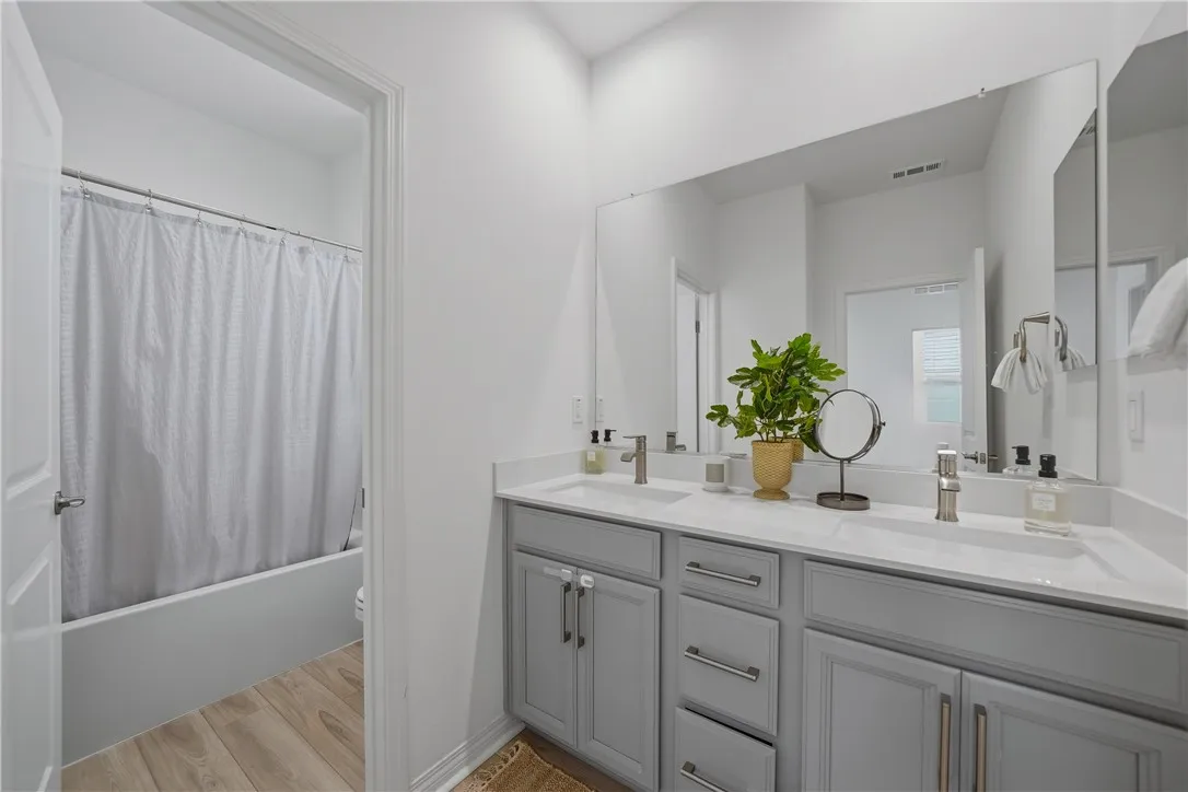Common Bathroom V2