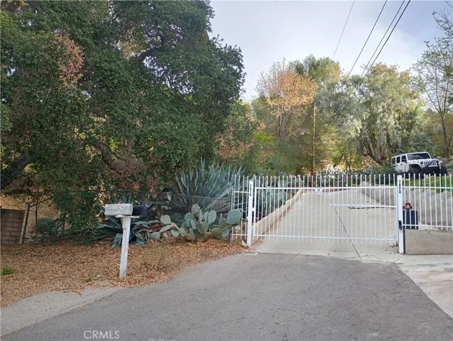 0 Glenties Land, Sunland, California 91040