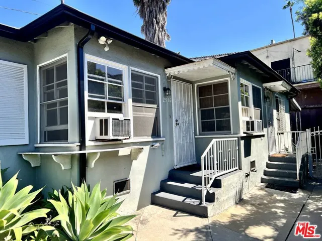 2916 Reservoir, Los Angeles, California 90026