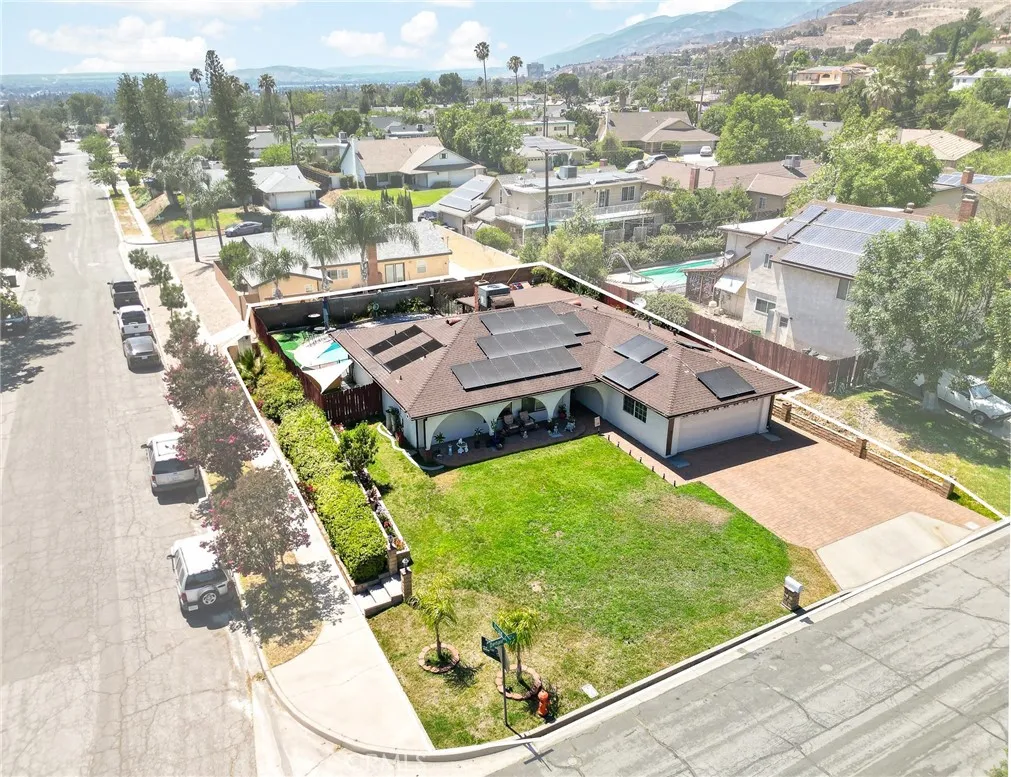2322 Denair Avenue, Highland, California 92346 — photo 4