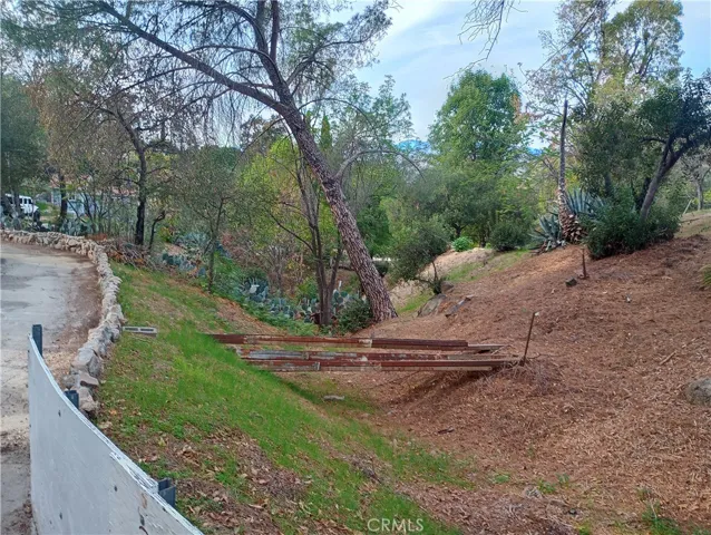 7916 Glenties Lane, Sunland, California 91040