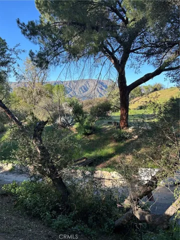 7916 Glenties Lane, Sunland, California 91040