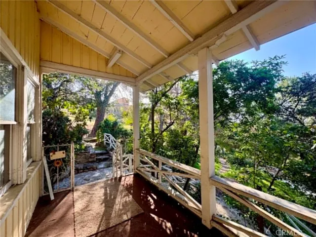 7916 Glenties Lane, Sunland, California 91040