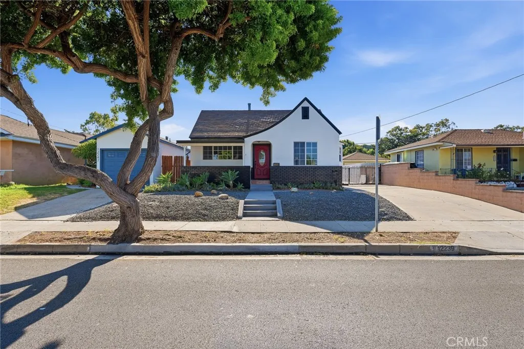 12239 Cedar Ave