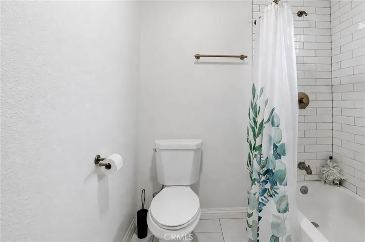 12239 Cedar Avenue, Hawthorne, California 90250