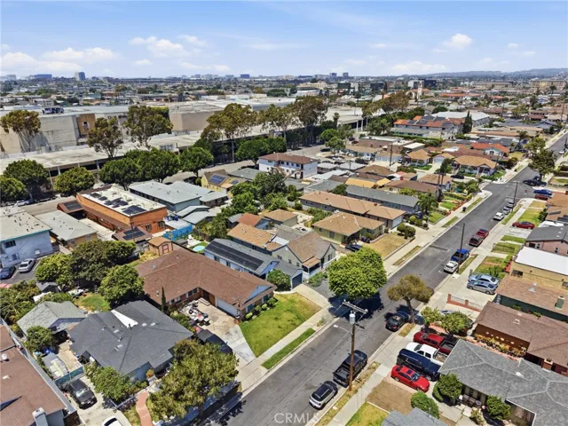 12239 Cedar Avenue, Hawthorne, California 90250