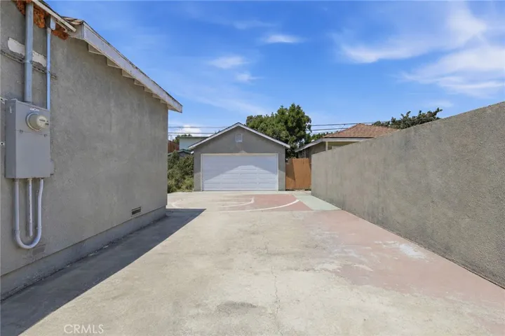 12239 Cedar Avenue, Hawthorne, California 90250