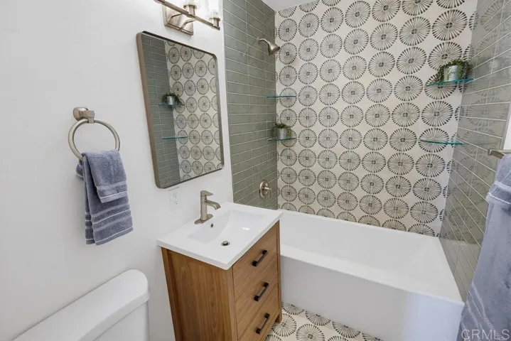 4266 Morrell, San Diego, California 92109
