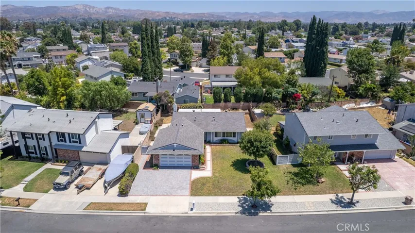 2053 Malcolm, Simi Valley, California 93065