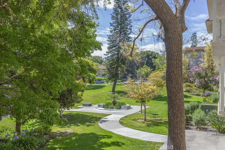 2400 Via Mariposa 1a, Laguna Woods, California 92637