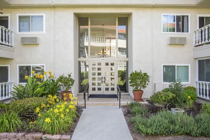 2400 Via Mariposa 1a, Laguna Woods, California 92637