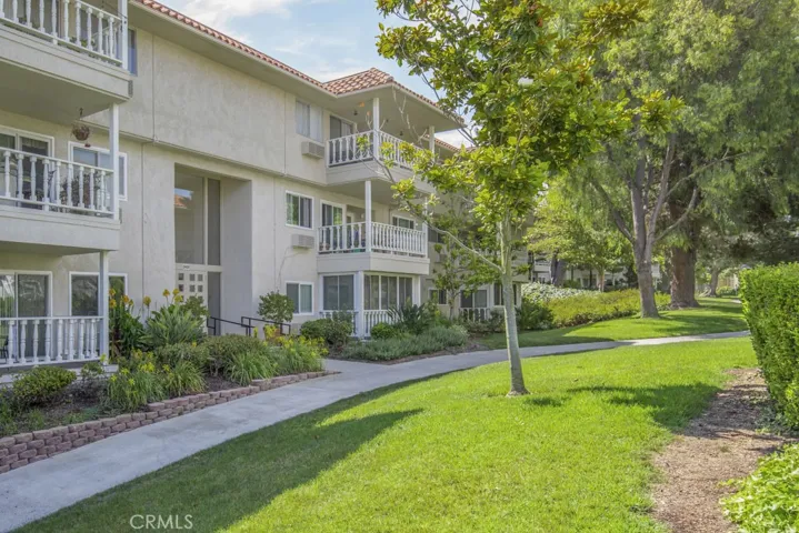 2400 Via Mariposa 1a, Laguna Woods, California 92637