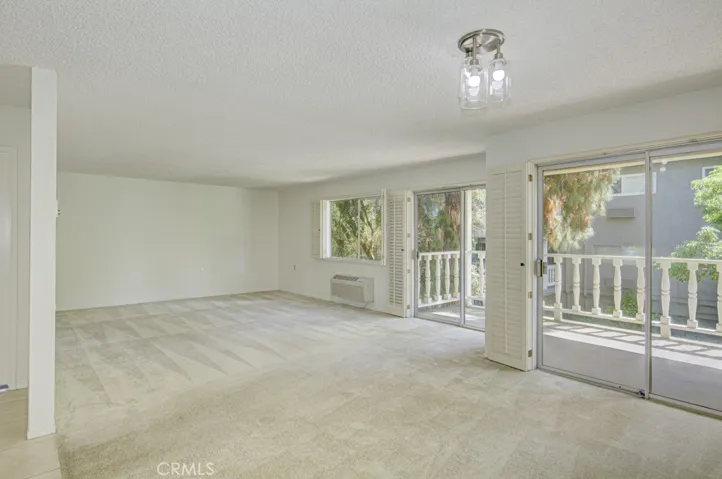 2400 Via Mariposa 1a, Laguna Woods, California 92637
