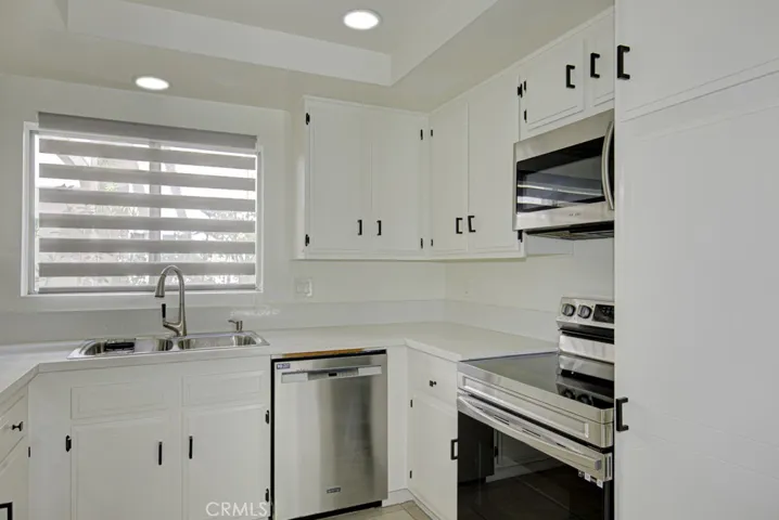 2400 Via Mariposa 1a, Laguna Woods, California 92637