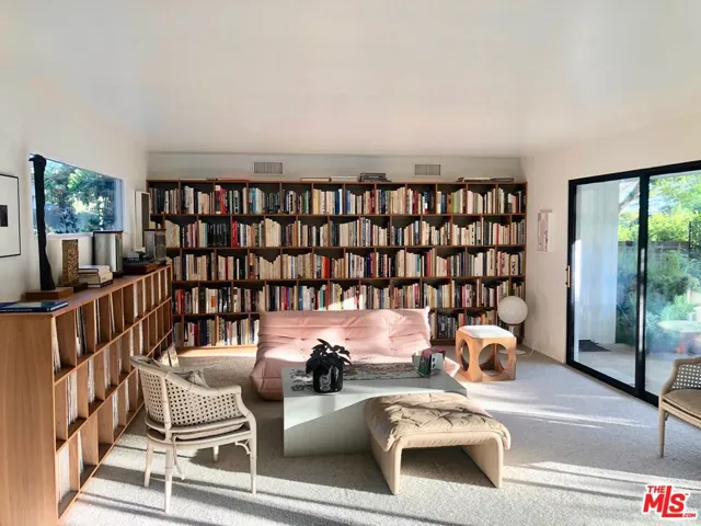 1071 Tellem Drive, Pacific Palisades, California 90272