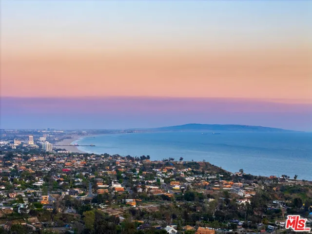 1071 Tellem Drive, Pacific Palisades, California 90272