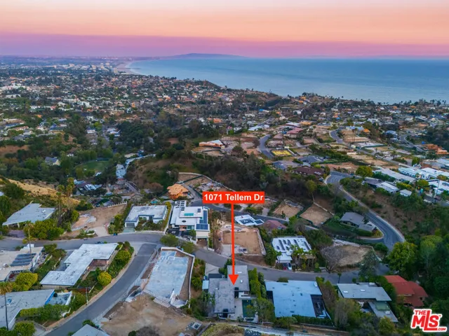 1071 Tellem Drive, Pacific Palisades, California 90272