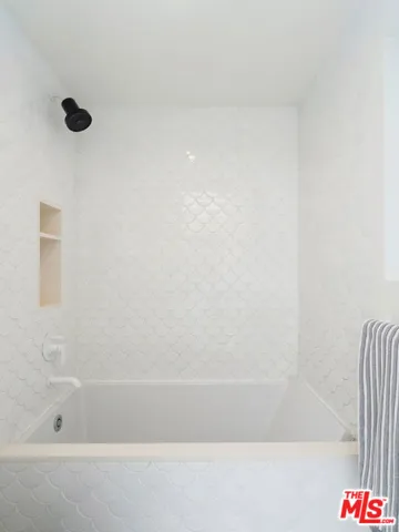 1071 Tellem Drive, Pacific Palisades, California 90272