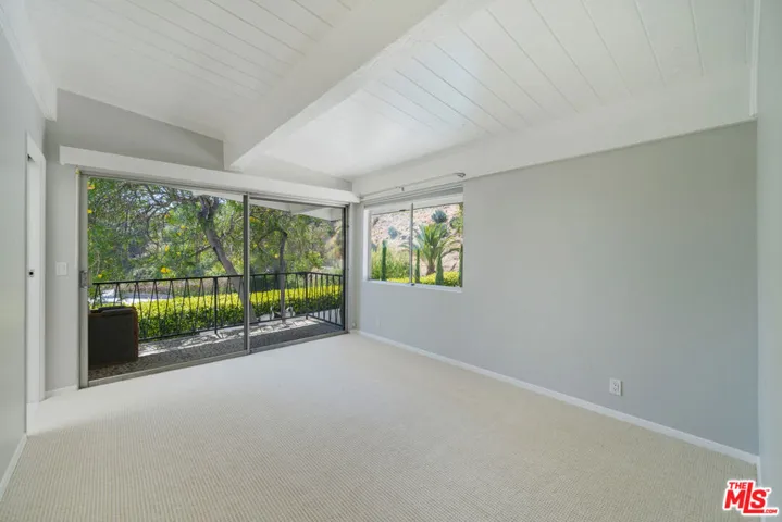 1071 Tellem Drive, Pacific Palisades, California 90272