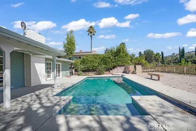 22740 Liberty Bell Road, Calabasas, California 91302