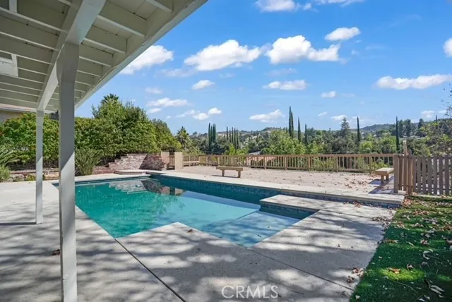 22740 Liberty Bell Road, Calabasas, California 91302