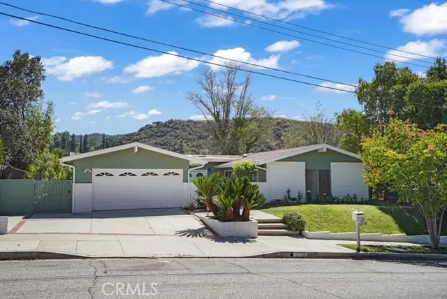 22740 Liberty Bell Road, Calabasas, California 91302