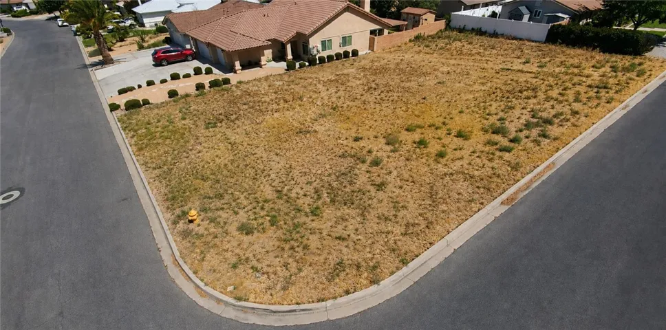 17797 Canyon Meadow, Victorville, California 92395