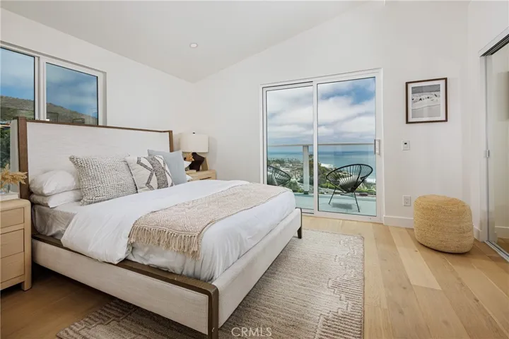 Main house: secondary bedroom # 2 (upper level)