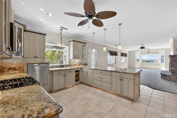 37540 Via El Dorado, Temecula, California 92592