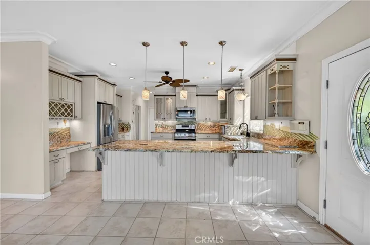 37540 Via El Dorado, Temecula, California 92592