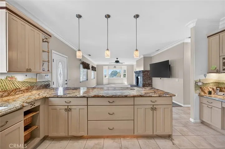 37540 Via El Dorado, Temecula, California 92592