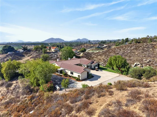 37540 Via El Dorado, Temecula, California 92592