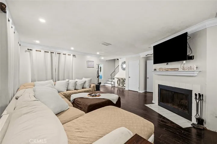 1806 N Vineyard A, Ontario, California 91764