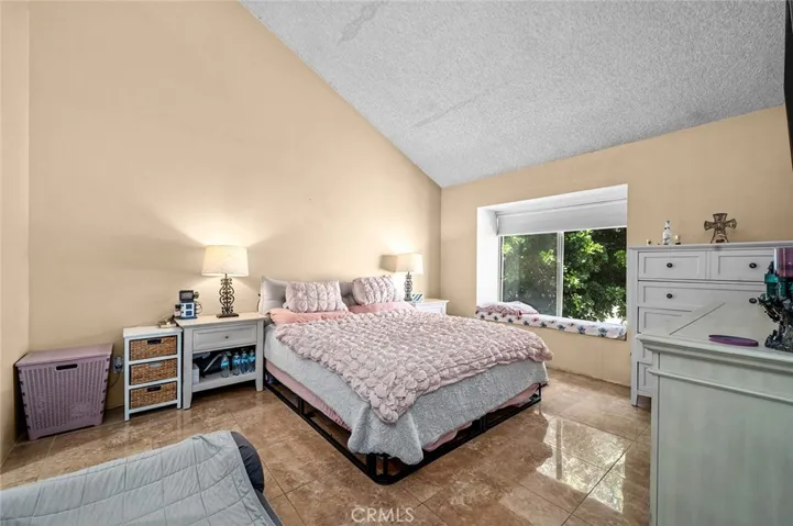 1806 N Vineyard A, Ontario, California 91764