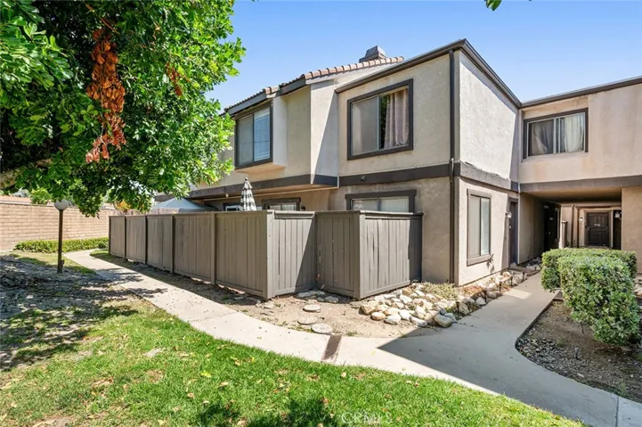 1806 N Vineyard A, Ontario, California 91764