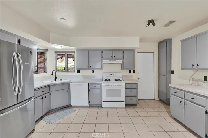 12785 Autumn Leaves Avenue, Victorville, California 92395