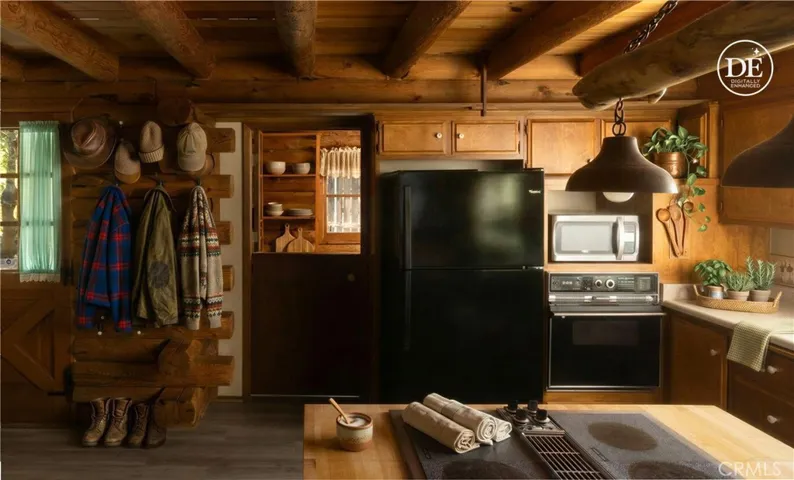 Kitchen Virtually Staged