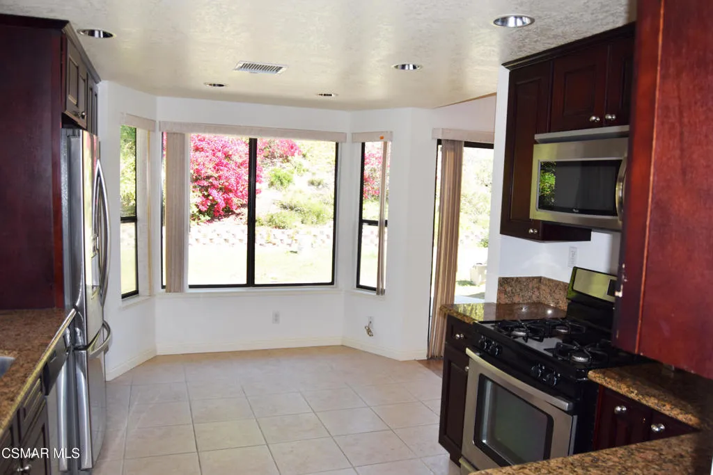 Kitchen Eating Nook