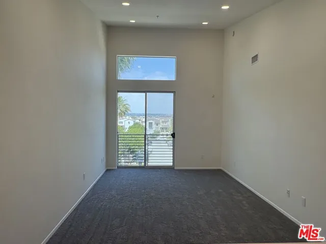 6400 Crescent Parkway 414, Playa Vista, California 90094