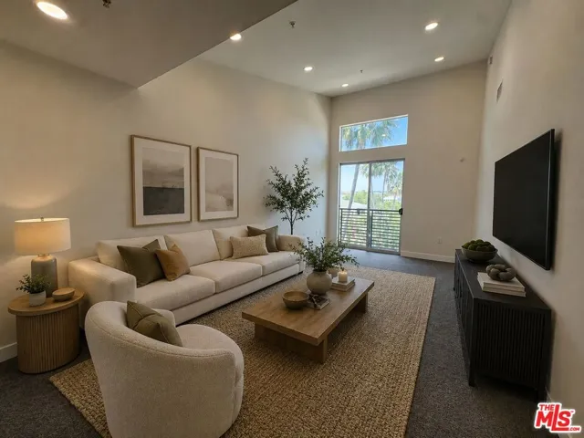 Virtually Staged